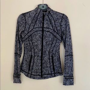Lululemon Define Jacket, EUC, Size 4 Black/White